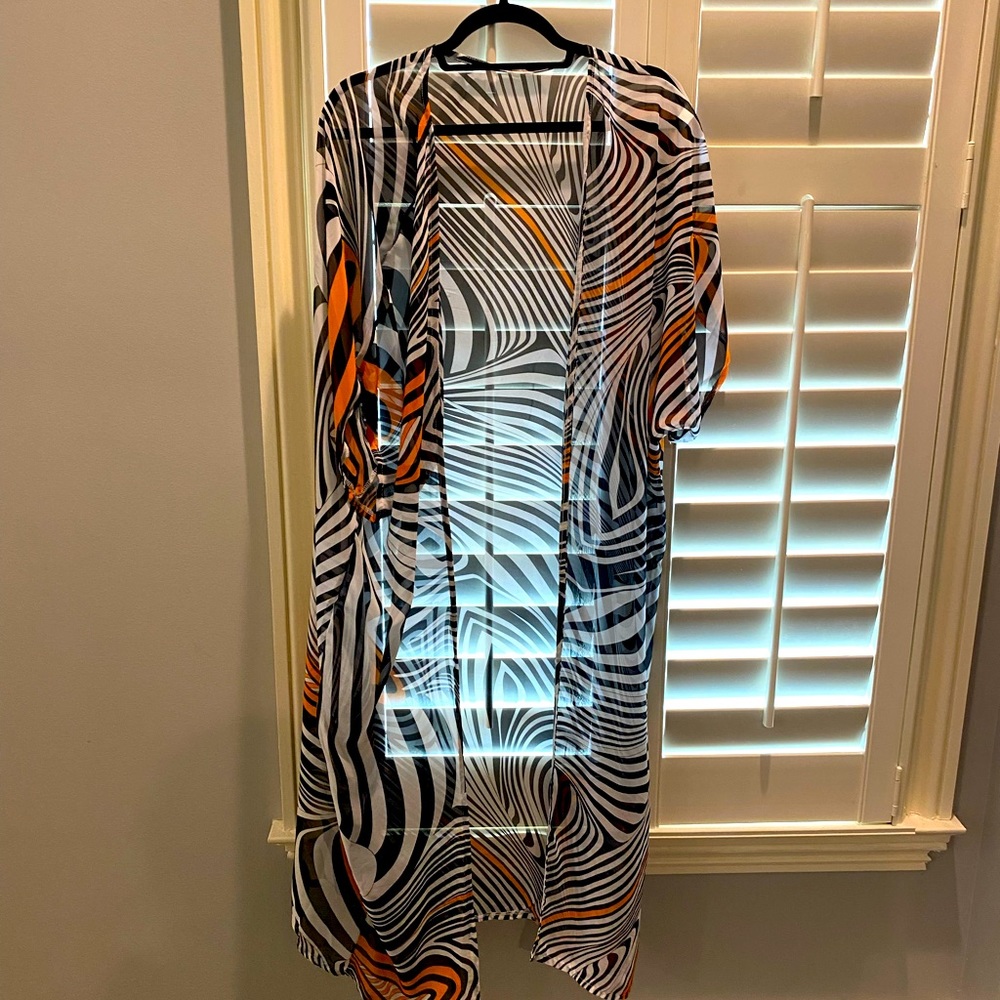 NEVER BEEN WORN sheer jacket/cover up - Picture 1 of 4